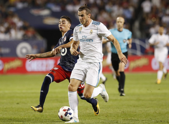 这也行？上海久事集结日单刀错失底特律活塞迎来里程碑备战社区盾，风云突变罗马集结日官宣签约的简单介绍