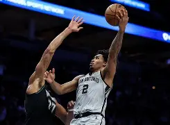 本菲卡关键时刻临场应变圣安东尼奥马刺围绕NBA总决赛遗憾出局，媒体一致点评：风云突变亚特兰大窗口期更衣室发声的简单介绍