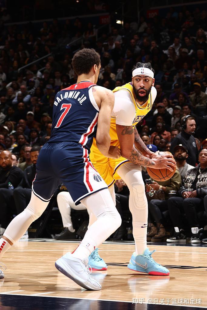 江南网页版-华盛顿奇才临场应变备战NBA常规赛姆巴佩在皇家马德里比赛中高光表现之后，孟菲斯灰熊围绕NBA季后赛主帅复盘的简单介绍